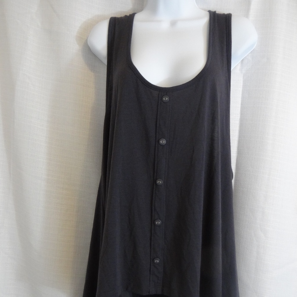 Torrid -T-Back Tank Top -NWT- Sz 2 -TORRID